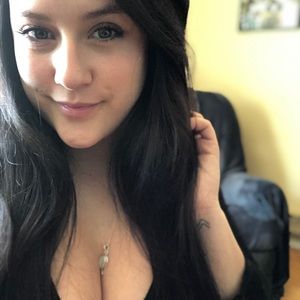 Meet your Posher, Haylee